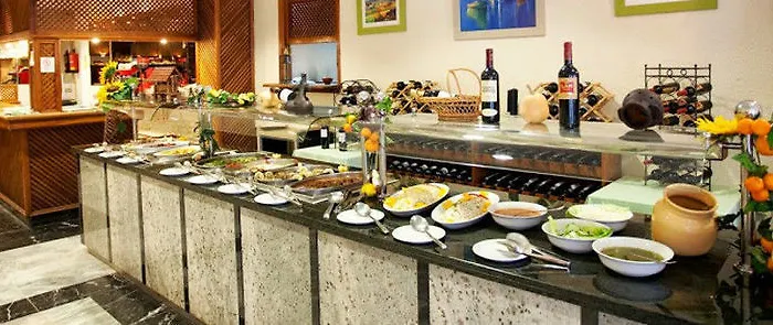 Be Smart Florida Plaza דירה