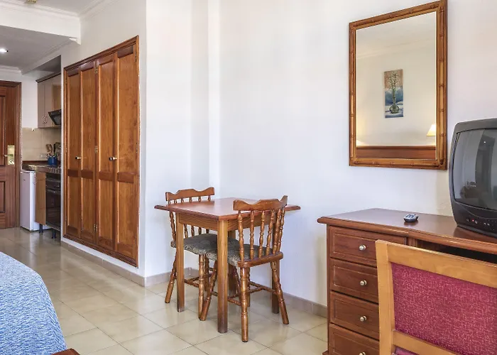 Be Smart Florida Plaza דירה *