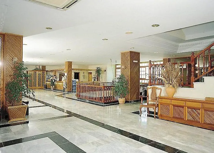 Be Smart Florida Plaza דירה